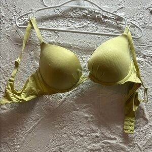 Green Padded Underwire Bra with Adjustable Straps